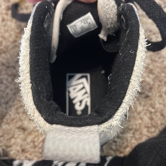 Vans black and white Womens high tops - size 6 - Picture 6 of 6